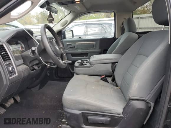 2017 Ram 1500 Tradesman with VIN 3C6JR7AG7HG777482, listed as a Copart auction lot 72582823 with 42,257 mi miles and . Bid and sale history available at DreamBid. Image 7.