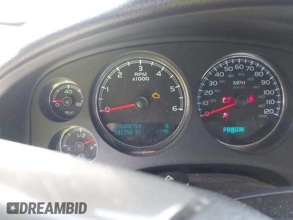 ✅ 2013 Chevrolet Silverado 1500 LTZ • VIN: 3GCPKTE70DG352111 • Lot: 43073411. Wystawiony na IAAI z przebiegiem 181 356 mil. Bezpłatny archiwum sprzedaży aukcyjnych z USA i szczegółowy raport historii pojazdu na DreamBid. Zdjęcie 15.