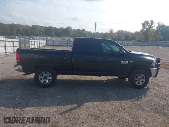 ✅ 2013 Ram 2500 Tradesman • VIN: 3C6TR5CT5DG614833 • Lot: 43677134. Wystawiony na IAAI z przebiegiem 213 196 mil. Bezpłatny archiwum sprzedaży aukcyjnych z USA i szczegółowy raport historii pojazdu na DreamBid. Zdjęcie 14.