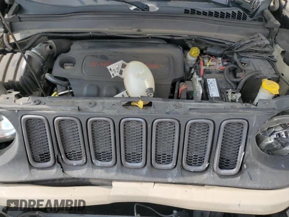 ✅ 2015 Jeep Renegade Trailhawk • VIN: ZACCJBCT4FPB77231 • Lot: 71289415. Listed on Copart with 79,729 mi. Free auction sales archive from the USA and detailed vehicle history report at DreamBid. Image 11.