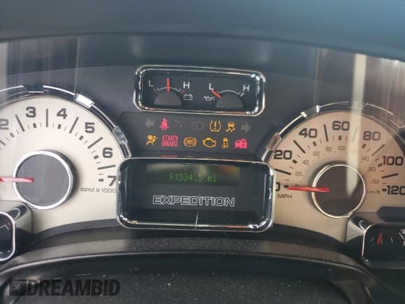 ✅ 2013 Ford Expedition Max XLT • VIN: 1FMJK1J51DEF00428 • Lot: 82473685. Wystawiony na Copart z przebiegiem 91 534 mil. Bezpłatny archiwum sprzedaży aukcyjnych z USA i szczegółowy raport historii pojazdu na DreamBid. Zdjęcie 9.