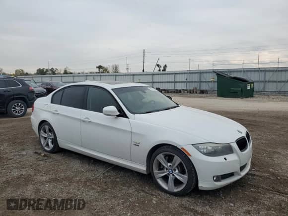 2011 BMW 3 Series 335i xDrive с VIN WBAPL5C53BA919852, выставлен на аукционе Copart как лот 90932905 с пробегом 153 467 миль миль и Чистый • Clean title. История ставок и продаж доступна на DreamBid. Изображение 4.