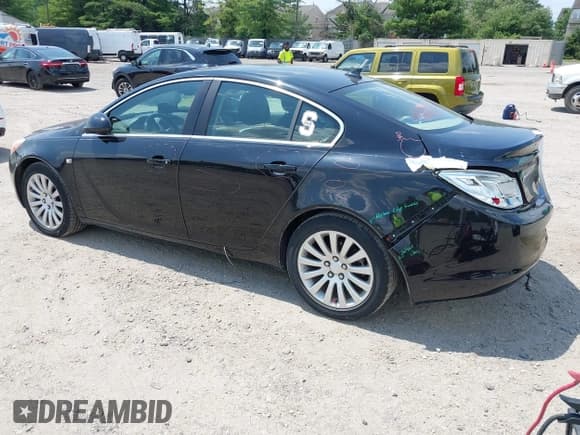 ✅ 2011 Buick Regal CXL RL2 • VIN: 2G4GP5ECXB9214654 • Lot: 42585278. Listed on IAAI with 128,410 mi. Free auction sales archive from the USA and detailed vehicle history report at DreamBid. Image 3.