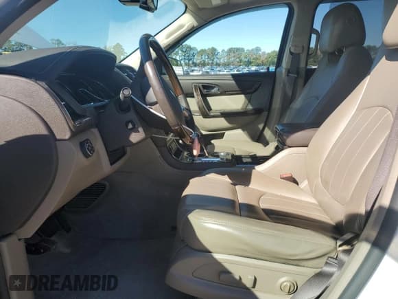 ✅ 2014 GMC Acadia Denali • VIN: 1GKKVTKD7EJ309207 • Lot: 87074775. Listed on Copart with 173,656 mi. Free auction sales archive from the USA and detailed vehicle history report at DreamBid. Image 7.