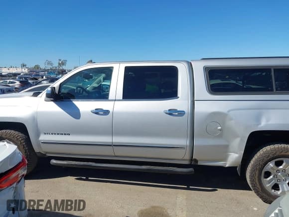 ✅ 2017 Chevrolet Silverado 1500 LTZ • VIN: 3GCUKSEC1HG244239 • Lot: 43442927. Wystawiony na IAAI z przebiegiem 138 532 mil. Bezpłatny archiwum sprzedaży aukcyjnych z USA i szczegółowy raport historii pojazdu na DreamBid. Zdjęcie 14.