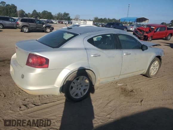 ✅ 2012 Dodge Avenger SE • VIN: 1C3CDZABXCN171419 • Lot: 77384974. Wystawiony na Copart z przebiegiem 160 765 mil. Bezpłatny archiwum sprzedaży aukcyjnych z USA i szczegółowy raport historii pojazdu na DreamBid. Zdjęcie 3.