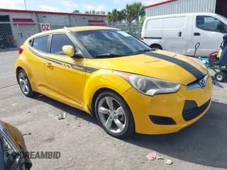 ✅ 2013 Hyundai Veloster w/Black Int • VIN: KMHTC6AD8DU134970 • Lot: 41269412. Wystawiony na IAAI z przebiegiem 131 910 mil. Bezpłatny archiwum sprzedaży aukcyjnych z USA i szczegółowy raport historii pojazdu na DreamBid. Zdjęcie 1.