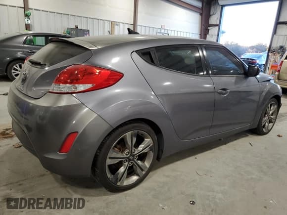 ✅ 2016 Hyundai Veloster • VIN: KMHTC6AD7GU291796 • Lot: 82981604. Wystawiony na Copart z przebiegiem 118 800 mil. Bezpłatny archiwum sprzedaży aukcyjnych z USA i szczegółowy raport historii pojazdu na DreamBid. Zdjęcie 3.