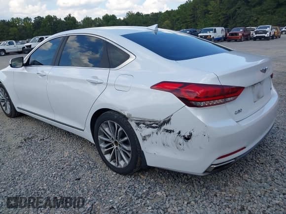 ✅ 2017 Genesis G80 3.8L • VIN: KMHGN4JE4HU200851 • Lot: 43255191. Wystawiony na IAAI z przebiegiem 86 995 mil. Bezpłatny archiwum sprzedaży aukcyjnych z USA i szczegółowy raport historii pojazdu na DreamBid. Zdjęcie 3.