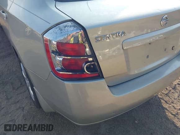 ✅ 2008 Nissan Sentra S • VIN: 3N1AB61EX8L708317 • Лот: 43724321. Опубликован ранее на IAAI с пробегом 205 259 миль. Бесплатный доступ к архиву аукционных продаж из США и подробный отчёт об истории автомобиля на DreamBid. Изображение 12.