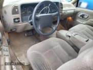 ✅ 1996 Chevrolet Silverado 1500 • VIN: 2GCEK19R4T1172032 • Лот: 92387615. Опубликован ранее на Copart с пробегом 313 856 миль. Бесплатный доступ к архиву аукционных продаж из США и подробный отчёт об истории автомобиля на DreamBid. Изображение 8.