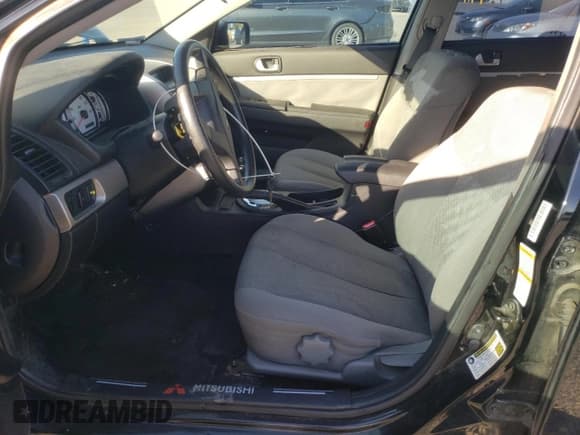 ✅ 2007 Mitsubishi Galant ES • VIN: 4A3AB36F97E029499 • Лот: 90948325. Опубликован ранее на Copart с пробегом 164 838 миль. Бесплатный доступ к архиву аукционных продаж из США и подробный отчёт об истории автомобиля на DreamBid. Изображение 7.