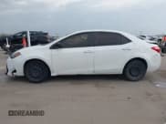 ✅ 2018 Toyota Corolla XLE • VIN: 5YFBURHE3JP819271 • Lot: 43696061. Wystawiony na IAAI z przebiegiem 212 431 mil. Bezpłatny archiwum sprzedaży aukcyjnych z USA i szczegółowy raport historii pojazdu na DreamBid. Zdjęcie 14.