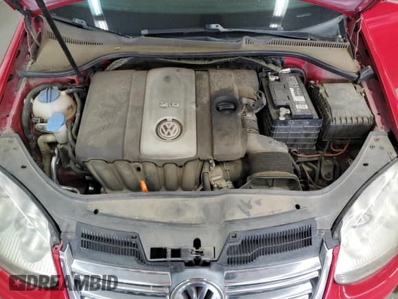 ✅ 2008 Volkswagen Jetta SE • VIN: 3VWRM71K58M033487 • Lot: 57021855. Listed on Copart with 187,167 mi. Free auction sales archive from the USA and detailed vehicle history report at DreamBid. Image 11.