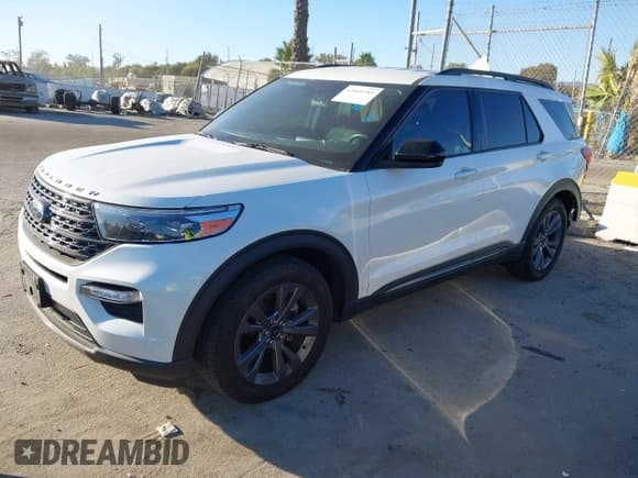 ✅ 2023 Ford Explorer XLT • VIN: 1FMSK7DH5PGB07702 • Лот: 43464785. Опубликован ранее на IAAI с пробегом 31 181 миль. Бесплатный доступ к архиву аукционных продаж из США и подробный отчёт об истории автомобиля на DreamBid. Изображение 2.