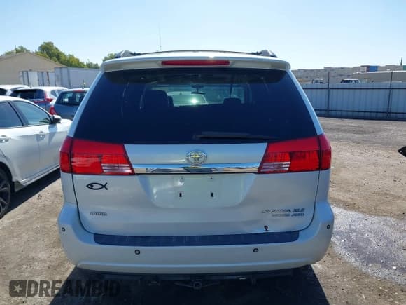 ✅ 2004 Toyota Sienna XLE Limited • VIN: 5TDBA22C64S010673 • Лот: 43419580. Опубликован ранее на IAAI с пробегом 166 715 миль. Бесплатный доступ к архиву аукционных продаж из США и подробный отчёт об истории автомобиля на DreamBid. Изображение 17.