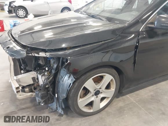 ✅ 2016 Mercedes-Benz CLA 250 • VIN: WDDSJ4GB0GN387060 • Lot: 42494463. Listed on IAAI with 116,350 mi. Free auction sales archive from the USA and detailed vehicle history report at DreamBid. Image 18.