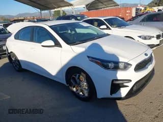 ✅ 2020 Kia Forte LXS • VIN: 3KPF24AD6LE156715 • Лот: 43774688. Опубликован ранее на IAAI с пробегом 84 441 миль. Бесплатный доступ к архиву аукционных продаж из США и подробный отчёт об истории автомобиля на DreamBid. Изображение 1.