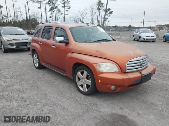 ✅ 2006 Chevrolet HHR LT • VIN: 3GNDA23PX6S567103 • Lot: 41383991. Listed on IAAI with 220,339 mi. Free auction sales archive from the USA and detailed vehicle history report at DreamBid. Image 1.