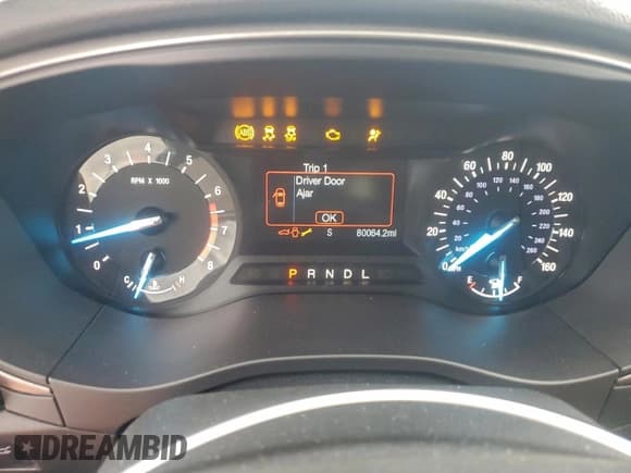 ✅ 2018 Ford Fusion SE • VIN: 3FA6P0H76JR230401 • Lot: 94171915. Wystawiony na Copart z przebiegiem 80 064 mil. Bezpłatny archiwum sprzedaży aukcyjnych z USA i szczegółowy raport historii pojazdu na DreamBid. Zdjęcie 9.