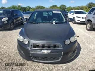 2014 Chevrolet Sonic LT с VIN 1G1JD6SH2E4142678, выставлен на аукционе Copart как лот 74555124 с пробегом Не указан миль и Списание • Salvage title. История ставок и продаж доступна на DreamBid. Изображение 5.