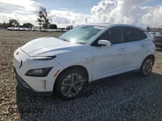 2022 Hyundai Kona SEL z VIN KM8K33AG4NU156101, wystawiony jako Copart lot #82510015 z przebiegiem 99 028 mil mil oraz Szkoda całkowita • Salvage title. Historia ofert i sprzedaży dostępna na DreamBid. Obrazek 1.
