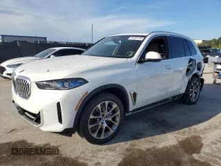 ✅ 2025 BMW X5 sDrive40i • VIN: 5UX13EU02S9Z35830 • Lot: 81191115. Wystawiony na Copart z przebiegiem 7 798 mil. Bezpłatny archiwum sprzedaży aukcyjnych z USA i szczegółowy raport historii pojazdu na DreamBid. Zdjęcie 1.