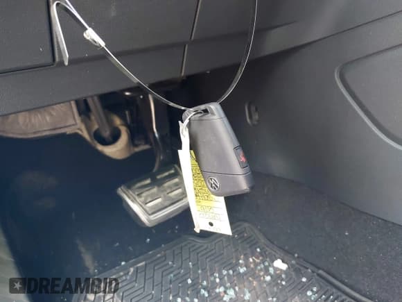 ✅ 2023 Volkswagen Atlas SEL R-Line Black • VIN: 1V2SR2CA9PC544552 • Lot: 43343564. Listed on IAAI with 82,486 mi. Free auction sales archive from the USA and detailed vehicle history report at DreamBid. Image 11.