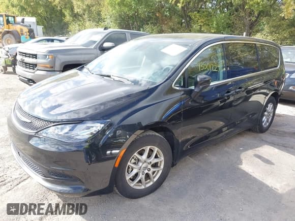 ✅ 2023 Chrysler Voyager LX • VIN: 2C4RC1CG4PR525303 • Lot: 43501227. Wystawiony na IAAI z przebiegiem 65 829 mil. Bezpłatny archiwum sprzedaży aukcyjnych z USA i szczegółowy raport historii pojazdu na DreamBid. Zdjęcie 19.