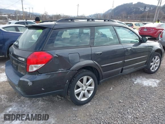 ✅ 2008 Subaru Outback Limited • VIN: 4S4BP62C087305107 • Лот: 43894148. Опубликован ранее на IAAI с пробегом Не указан. Бесплатный доступ к архиву аукционных продаж из США и подробный отчёт об истории автомобиля на DreamBid. Изображение 4.