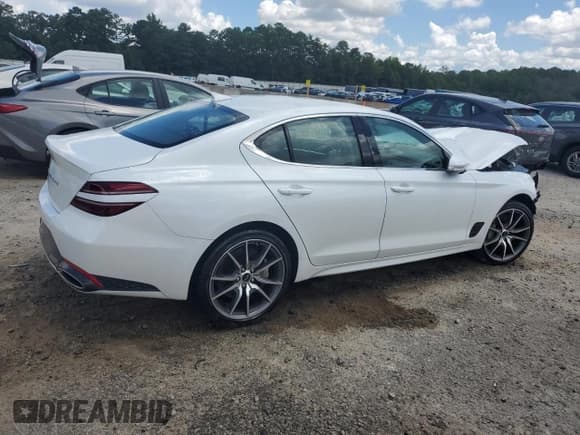 ✅ 2025 Genesis G70 2.5T • VIN: KMTG34SC4SU148511 • Lot: 65563815. Wystawiony na Copart z przebiegiem 22 720 mil. Bezpłatny archiwum sprzedaży aukcyjnych z USA i szczegółowy raport historii pojazdu na DreamBid. Zdjęcie 3.