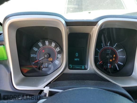 ✅ 2011 Chevrolet Camaro 2LT • VIN: 2G1FC1ED0B9165468 • Lot: 46947895. Listed on Copart with 170,443 mi. Free auction sales archive from the USA and detailed vehicle history report at DreamBid. Image 9.