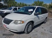 ✅ 2005 Chrysler Town & Country Touring • VIN: 2C4GP54L45R444491 • Lot: 41893283. Listed on IAAI with 237,043 mi. Free auction sales archive from the USA and detailed vehicle history report at DreamBid. Image 2.