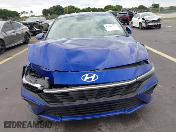 2024 Hyundai Elantra SEL z VIN KMHLM4DG5RU702252, wystawiony jako IAAI lot #43421527 z przebiegiem 18 819 mil mil oraz . Historia ofert i sprzedaży dostępna na DreamBid. Obrazek 12.