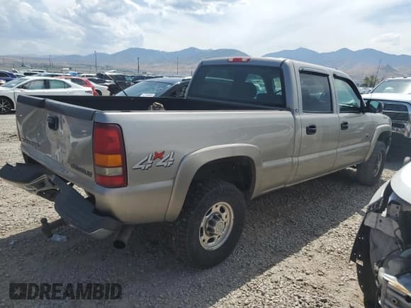 ✅ 2001 Chevrolet Silverado 2500HD LT3 • VIN: 1GCHK23G81F160286 • Lot: 61171855. Listed on Copart with 239,807 mi. Free auction sales archive from the USA and detailed vehicle history report at DreamBid. Image 3.