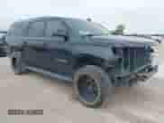 2020 Chevrolet Suburban LT z VIN 1GNSKHKC2LR143158, wystawiony jako IAAI lot #43036566 z przebiegiem 121 145 mil mil oraz . Historia ofert i sprzedaży dostępna na DreamBid. Obrazek 1.