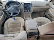 ✅ 2004 Ford Explorer XLT • VIN: 1FMDU73W54ZA10390 • Лот: 94168555. Опубликован ранее на Copart с пробегом 149 154 миль. Бесплатный доступ к архиву аукционных продаж из США и подробный отчёт об истории автомобиля на DreamBid. Изображение 8.