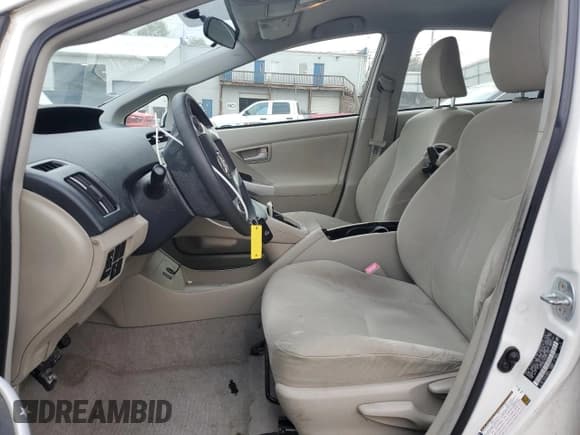 ✅ 2011 Toyota Prius III • VIN: JTDKN3DU7B5371753 • Lot: 92152995. Wystawiony na Copart z przebiegiem 106 730 mil. Bezpłatny archiwum sprzedaży aukcyjnych z USA i szczegółowy raport historii pojazdu na DreamBid. Zdjęcie 7.