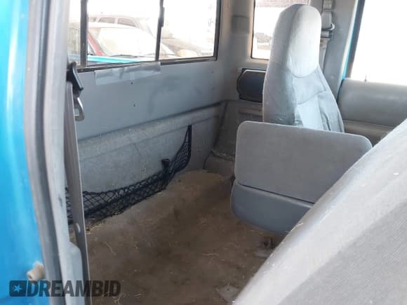 ✅ 1996 Ford Ranger XL • VIN: 1FTCR14U7TPA61282 • Lot: 42534327. Listed on IAAI with 155,875 mi. Free auction sales archive from the USA and detailed vehicle history report at DreamBid. Image 8.