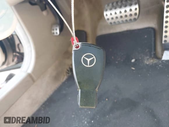 ✅ 2006 Mercedes-Benz C 230 Sport • VIN: WDBRF52H96A890229 • Lot: 42589310. Listed on IAAI with 236,130 mi. Free auction sales archive from the USA and detailed vehicle history report at DreamBid. Image 11.