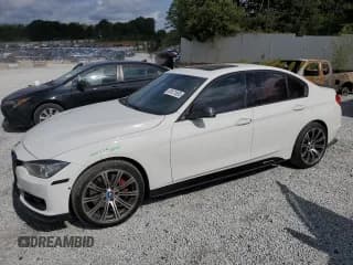 ✅ 2013 BMW 3 Series 335i • VIN: WBA3A9G53DNP36355 • Lot: 81671695. Wystawiony na Copart z przebiegiem 109 481 mil. Bezpłatny archiwum sprzedaży aukcyjnych z USA i szczegółowy raport historii pojazdu na DreamBid. Zdjęcie 1.