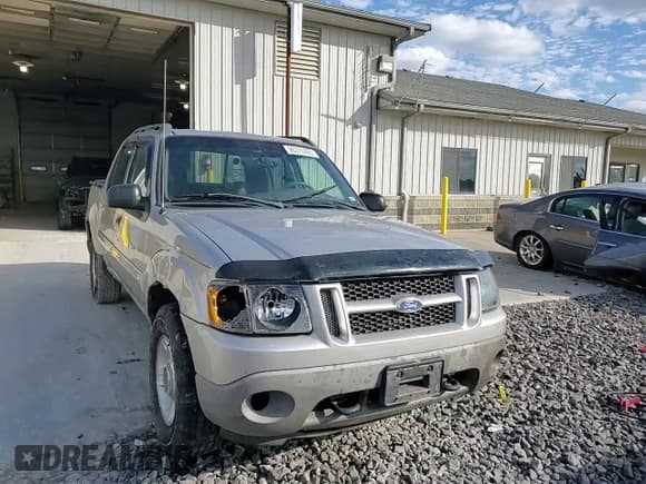 ✅ 2002 Ford Explorer Sport Trac Value • VIN: 1FMZU77E12UD25852 • Lot: 90370455. Listed on Copart with 201,483 mi. Free auction sales archive from the USA and detailed vehicle history report at DreamBid. Image 13.