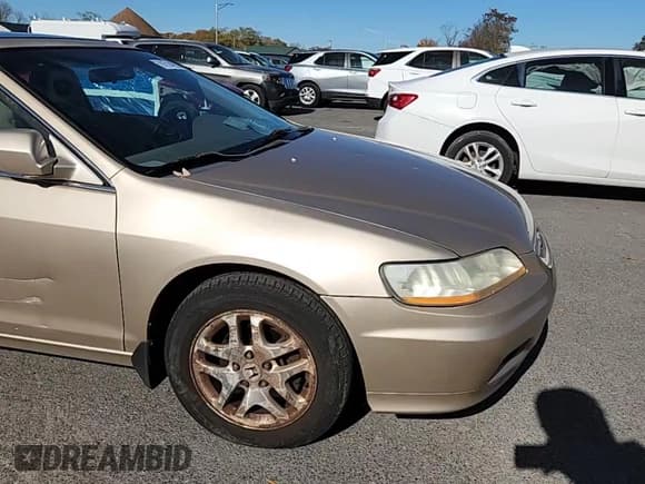 ✅ 2002 Honda Accord EX • VIN: 1HGCG22522A013487 • Lot: 91514925. Listed on Copart with 139,710 mi. Free auction sales archive from the USA and detailed vehicle history report at DreamBid. Image 13.