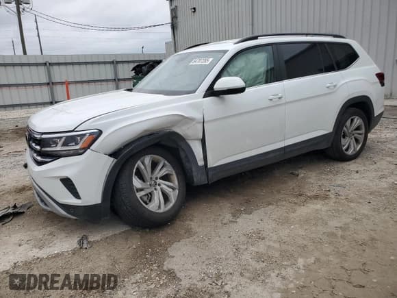 ✅ 2022 Volkswagen Atlas SE • VIN: 1V2HR2CA9NC509484 • Лот: 84707285. Опубликован ранее на Copart с пробегом 82 055 миль. Бесплатный доступ к архиву аукционных продаж из США и подробный отчёт об истории автомобиля на DreamBid. Изображение 1.