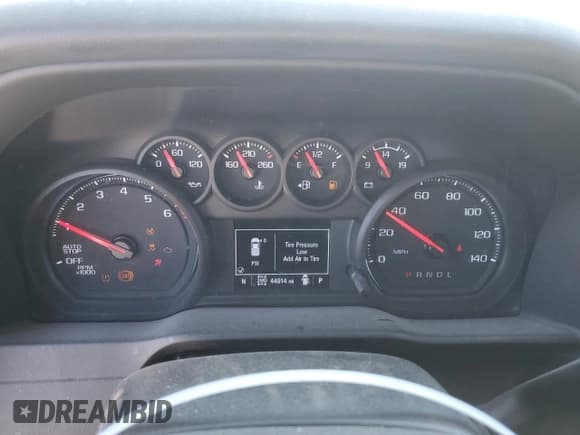 ✅ 2021 Chevrolet Silverado 1500 Custom • VIN: 1GCPYBEK4MZ262988 • Lot: 68258784. Wystawiony na Copart z przebiegiem 44 914 mil. Bezpłatny archiwum sprzedaży aukcyjnych z USA i szczegółowy raport historii pojazdu na DreamBid. Zdjęcie 9.