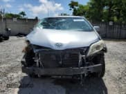 ✅ 2012 Toyota Sienna LE AAS • VIN: 5TDKK3DC3CS208433 • Lot: 60244815. Listed on Copart with 127,481 mi. Free auction sales archive from the USA and detailed vehicle history report at DreamBid. Image 5.