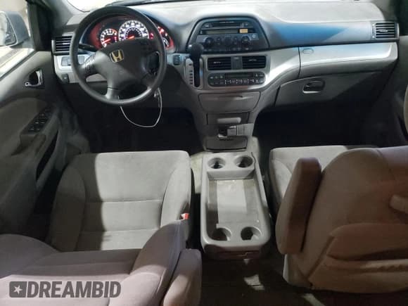 ✅ 2010 Honda Odyssey EX • VIN: 5FNRL3H42AB105133 • Lot: 92425965. Listed on Copart with 197,994 mi. Free auction sales archive from the USA and detailed vehicle history report at DreamBid. Image 8.