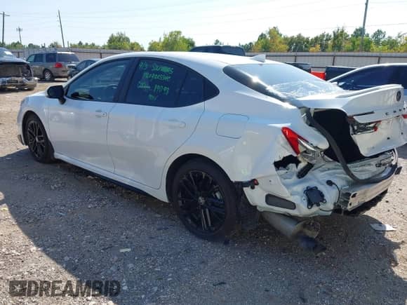 2025 Toyota Camry LE z VIN 4T1DAACK5SU166605, wystawiony jako IAAI lot #43171840 z przebiegiem 6 931 mil mil oraz . Historia ofert i sprzedaży dostępna na DreamBid. Obrazek 3.