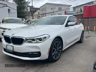 ✅ 2018 BMW 6 Series 640i xDrive • VIN: WBAJV6C52JBK07251 • Lot: 44818483. Wystawiony na Copart z przebiegiem 35 100 mil. Bezpłatny archiwum sprzedaży aukcyjnych z USA i szczegółowy raport historii pojazdu na DreamBid. Zdjęcie 2.