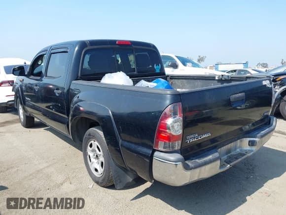 ✅ 2013 Toyota Tacoma • VIN: 5TFJX4CN1DX030720 • Lot: 42750091. Wystawiony na IAAI z przebiegiem 88 318 mil. Bezpłatny archiwum sprzedaży aukcyjnych z USA i szczegółowy raport historii pojazdu na DreamBid. Zdjęcie 3.